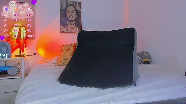MarieTaylor_ webcam