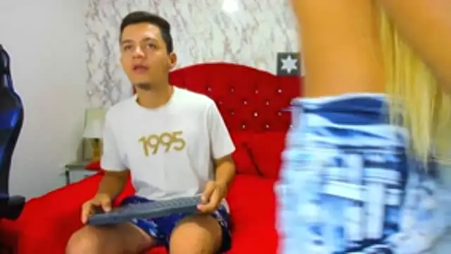 Alejandra_and_James_ webcam