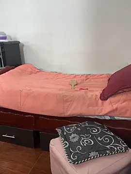 MariamGray1 webcam