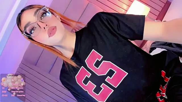 Camille_deluxe webcam