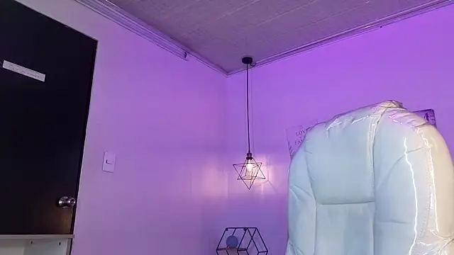 NinaSakura_Eup webcam