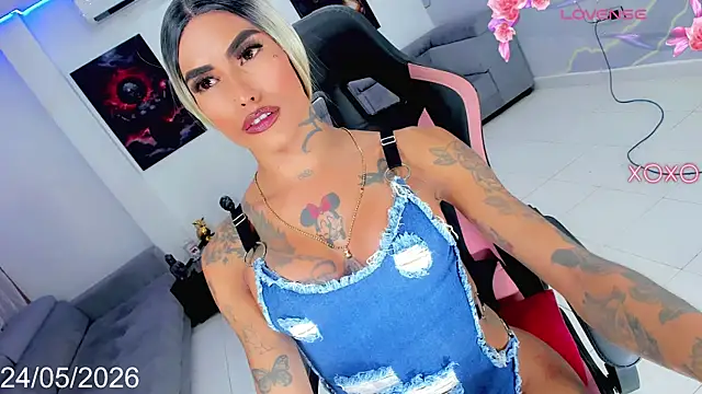 Nella_Dolls webcam