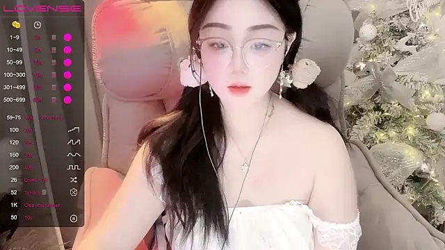 Monica-666888- webcam