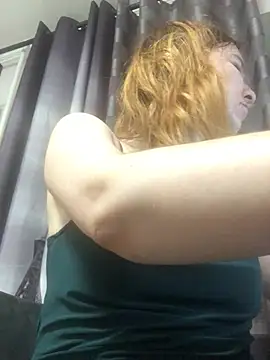 Velvet_Cry webcam