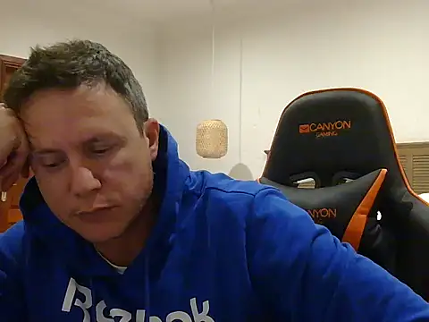 TroyDieselXXX webcam