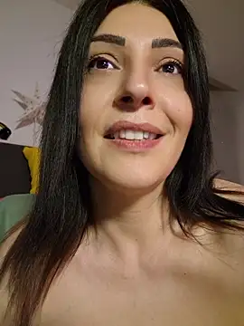 AryaSummersReal