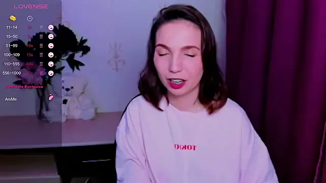 KindHazelHere_ webcam