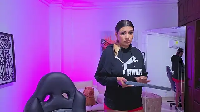 SALOOMEE__ webcam