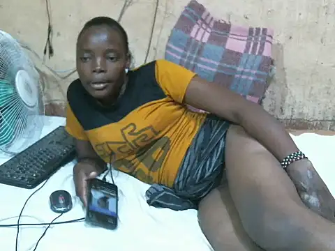cute_naimah webcam