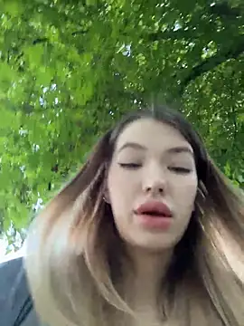 Risky_Mia69