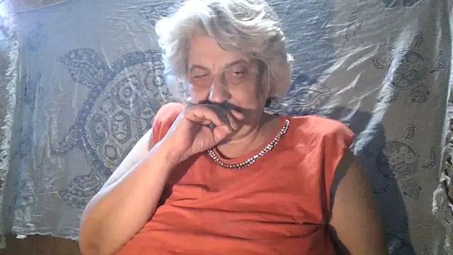 ExquisiteMature webcam