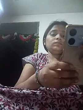 Trisha_71 webcam