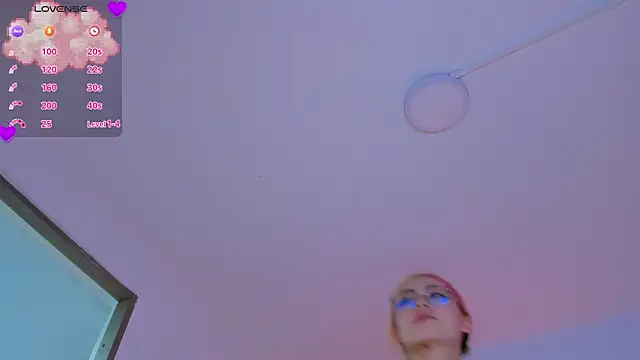 MarieTaylor_ webcam