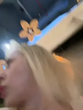 VikaBunny1 live sex cam