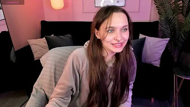ChloeSunny webcam