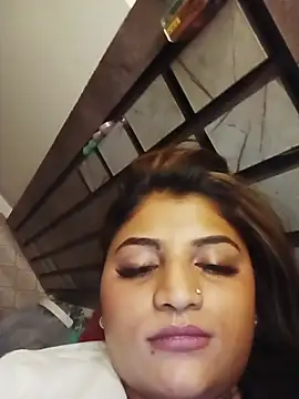 Sanaya_Gil webcam