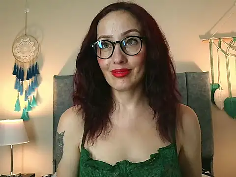 Watch IberianMoonMK live on EroticFlix - High definition streams