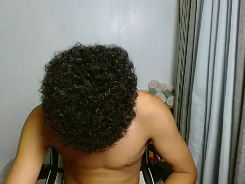 curlyasian_njxx (M twink) - public cum show