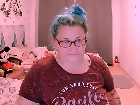 sweetboobs2 - SweetBoobs2's free webcam - UK Sex Cams