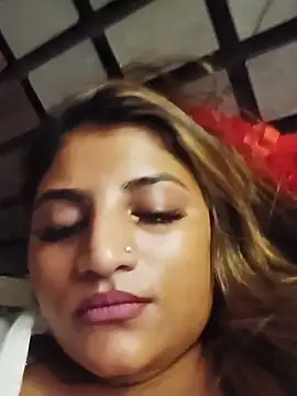 Sanaya_Gil webcam