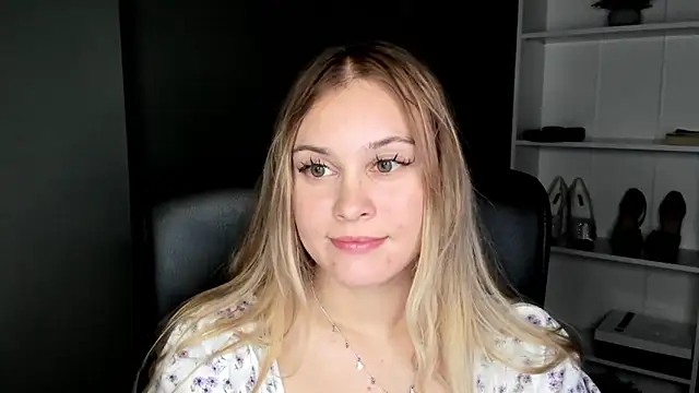 kitty_valeria webcam