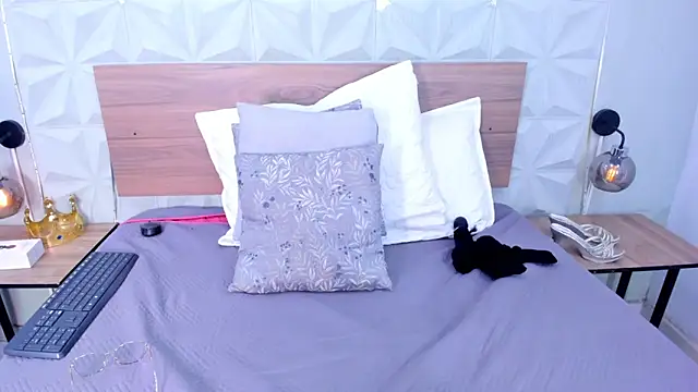 Stacey_white_ webcam
