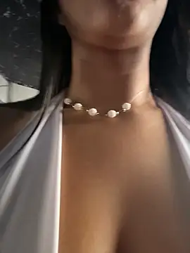 Isabella-Teen live cam