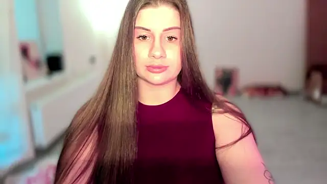 JuicyHelenX webcam