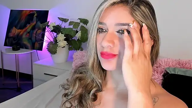NicoleDiior webcam