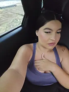 Pretty_Julieta webcam