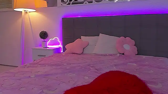 LuisaClover webcam