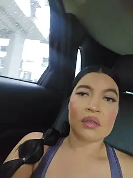 Pretty_Julieta webcam