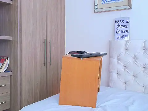 cassian_gold webcam