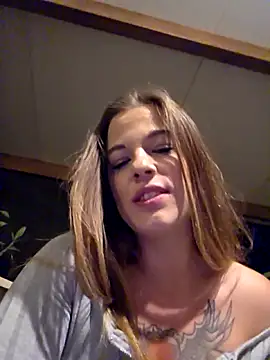 Luna_Lynn webcam