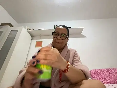 sweeviolet webcam