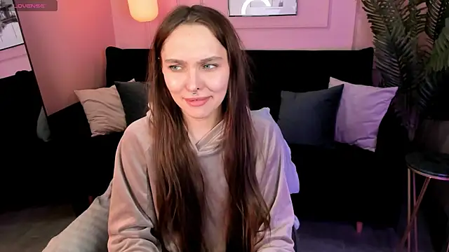 ChloeSunny webcam
