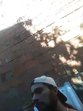 hairy_mannn webcam