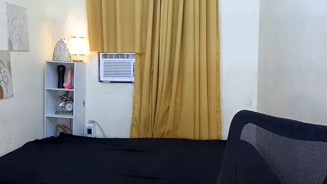 Mimi_Mckinley webcam