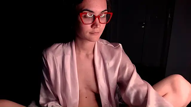 EvelynGG webcam