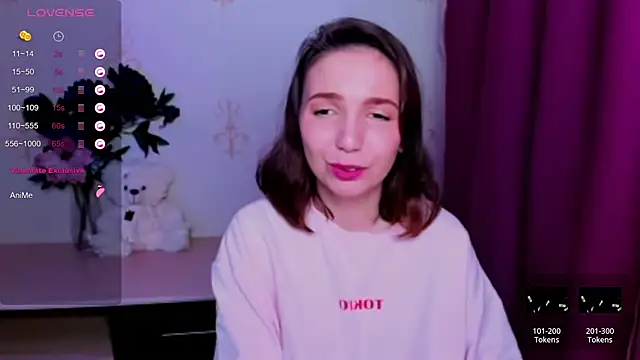 KindHazelHere_ webcam