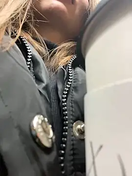 KrisMagnoly webcam