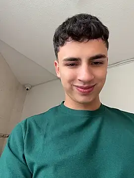 AdrianRinaldi live cam