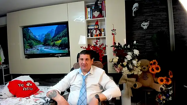 SpartacusDaddy48 webcam