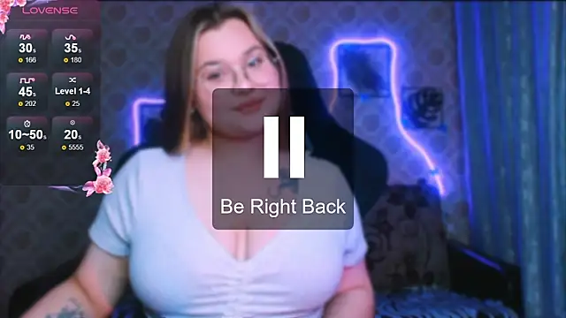 InLoveWithLife26 webcam