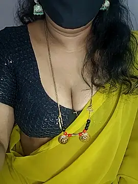 luci-queen webcam