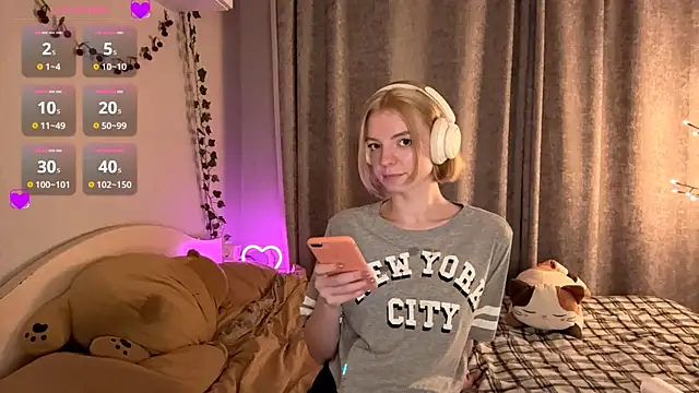 Marry_Sornatiko webcam
