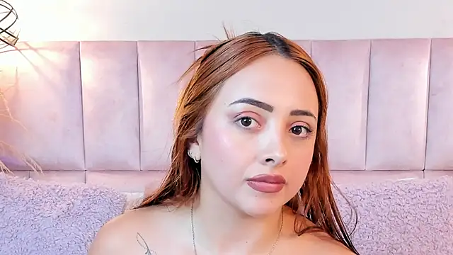 alice__collen webcam