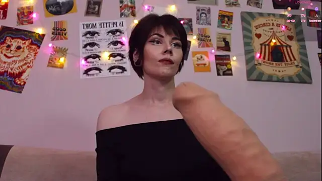 Luna_Blake webcam