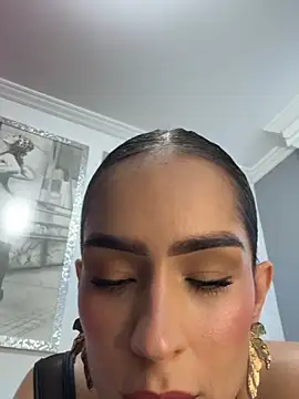Mau_White live sex cam
