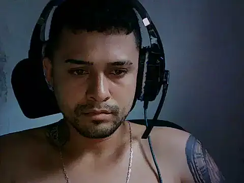 Kjkjjrt webcam